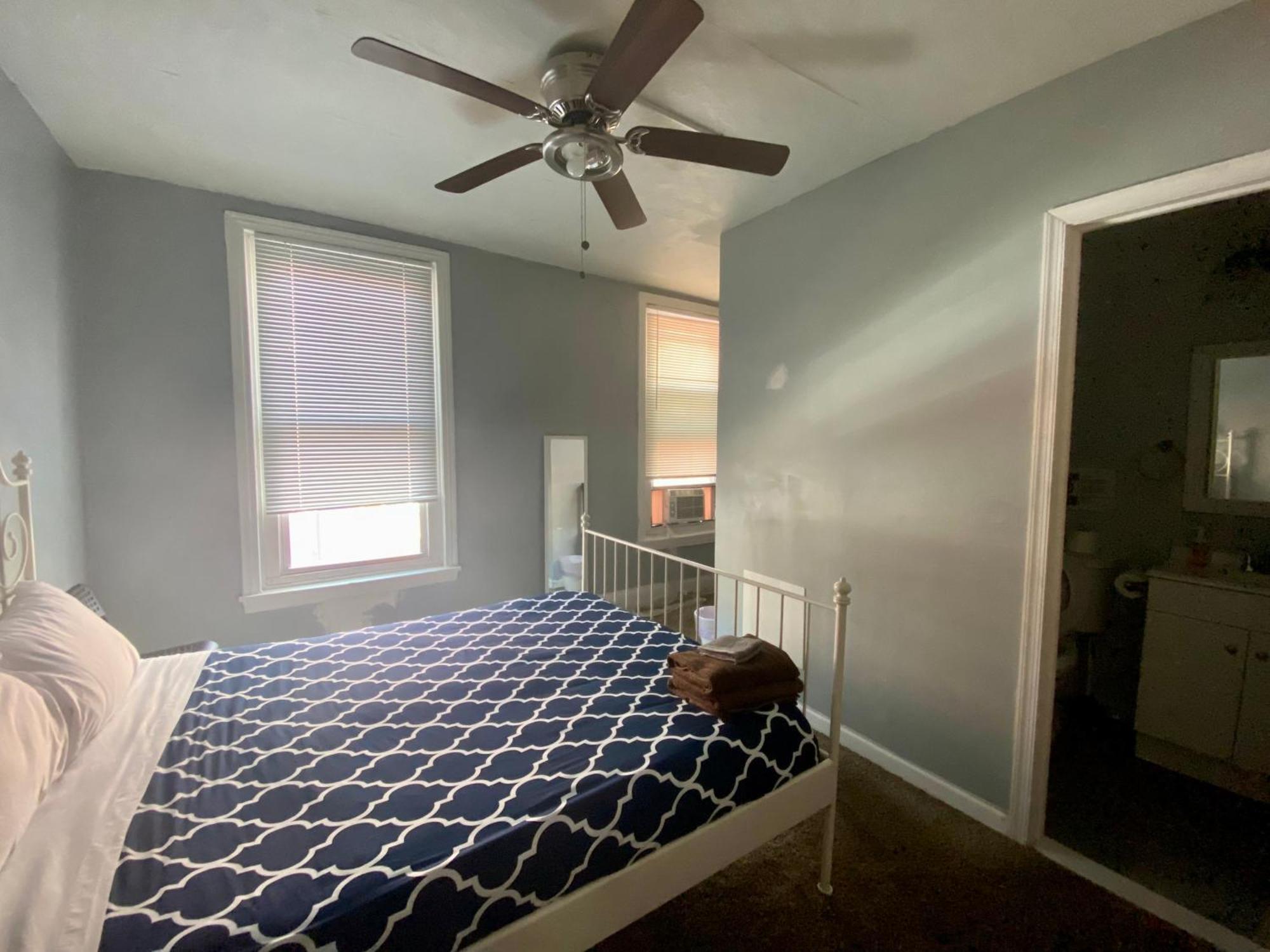 Clover 2900 - Apartment And Rooms With Private Bathroom Near Washington Ave South Philly 费城 客房 照片