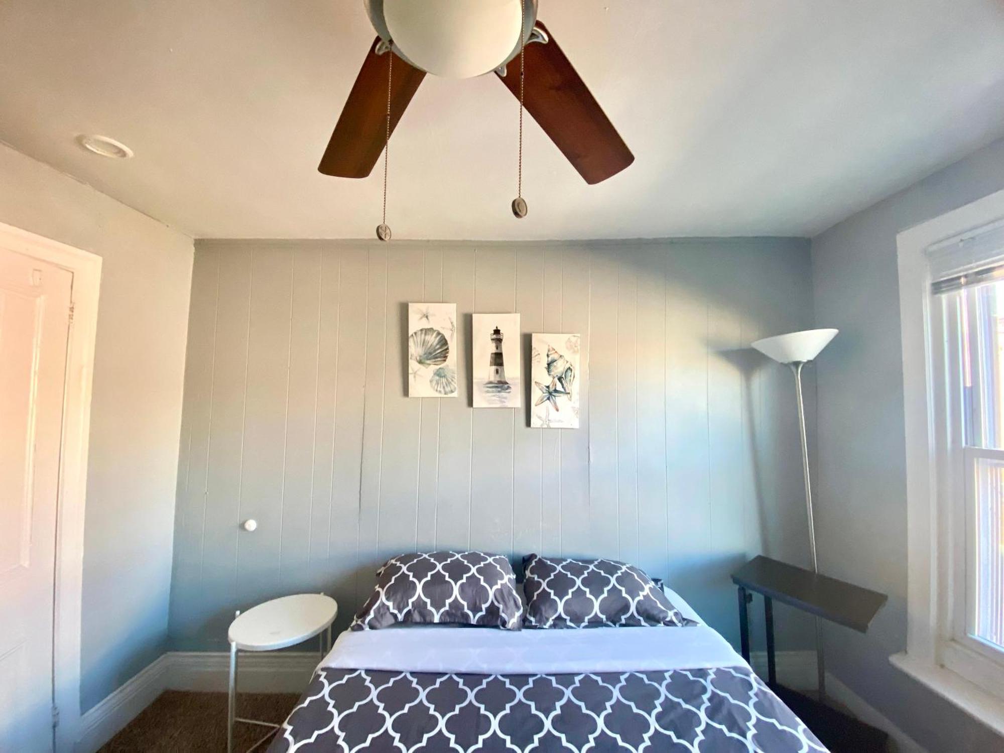 Clover 2900 - Apartment And Rooms With Private Bathroom Near Washington Ave South Philly 费城 外观 照片