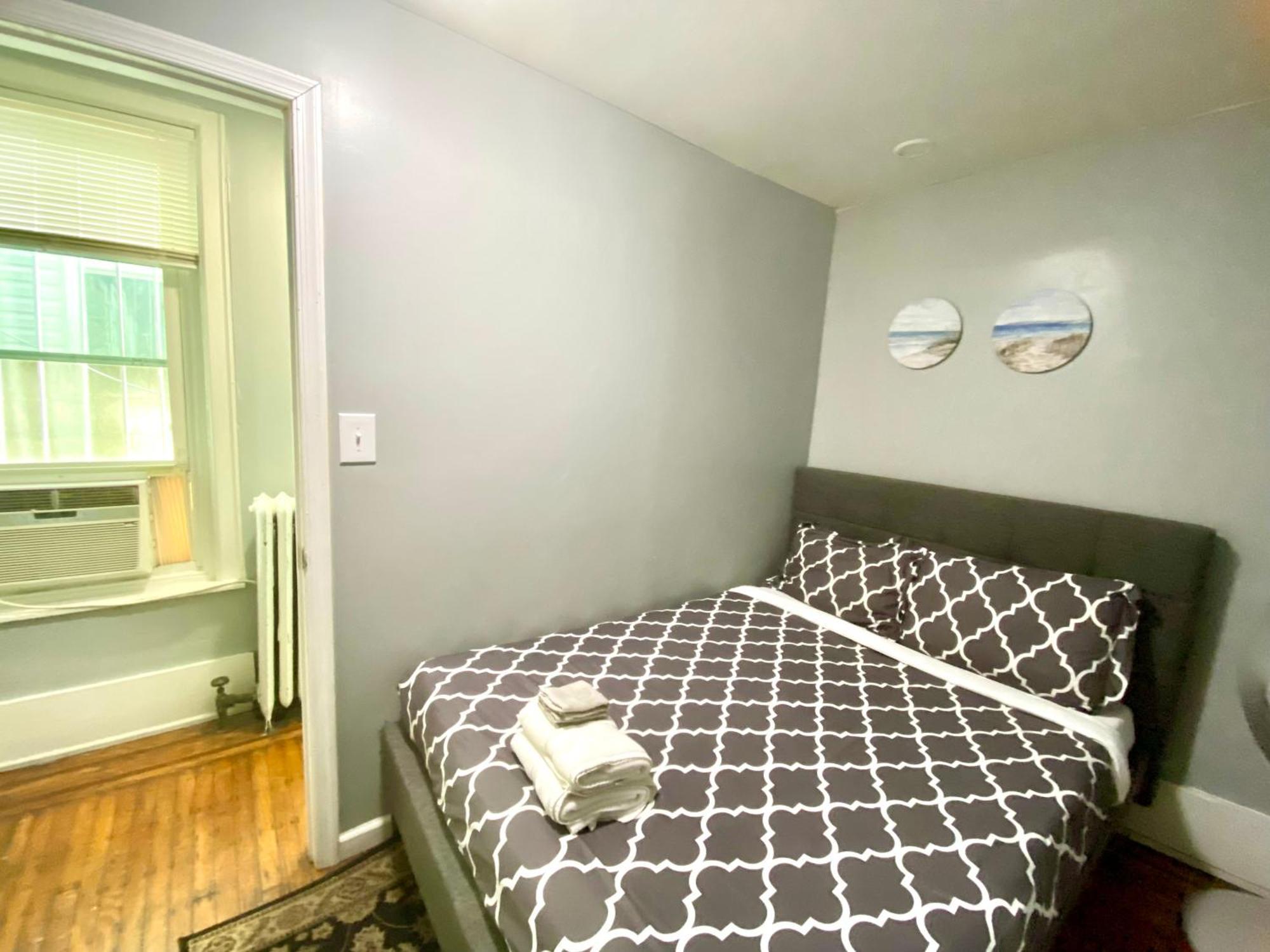 Clover 2900 - Apartment And Rooms With Private Bathroom Near Washington Ave South Philly 费城 外观 照片